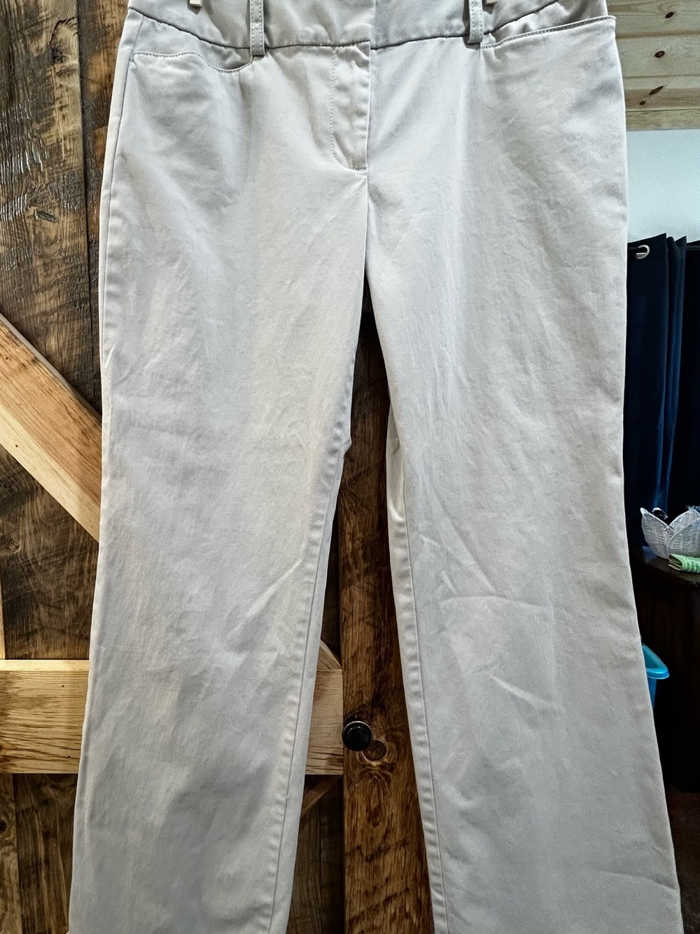 LOFT Wide-Leg Jeans in Light Beige